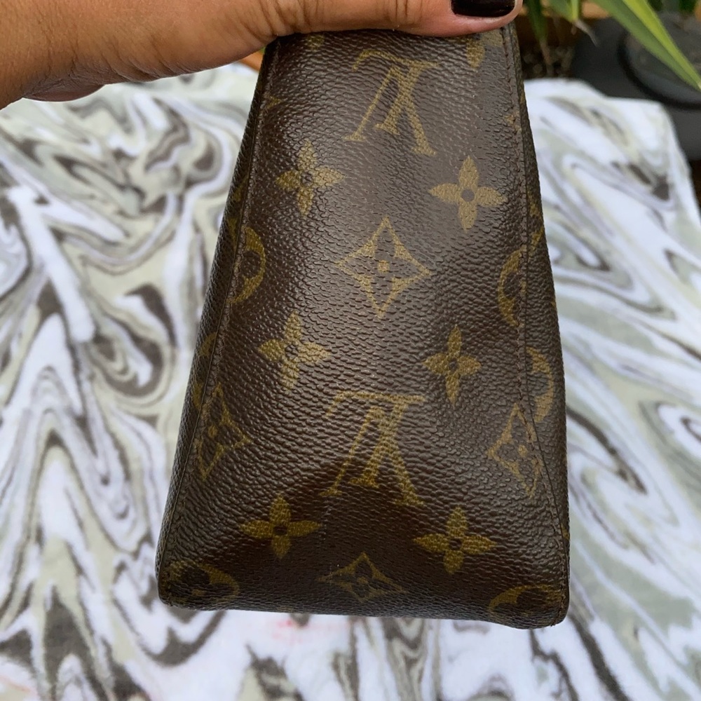 SOLD-Authentic Louis Vuitton Shoulder Bag Loopin - Picture 4 of 16